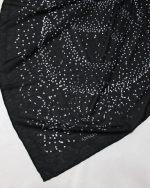 روسری نخ پنبه رنگ مشکی طرح ریز - Image 6