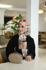 روسری ابریشم طرح دلبرانه